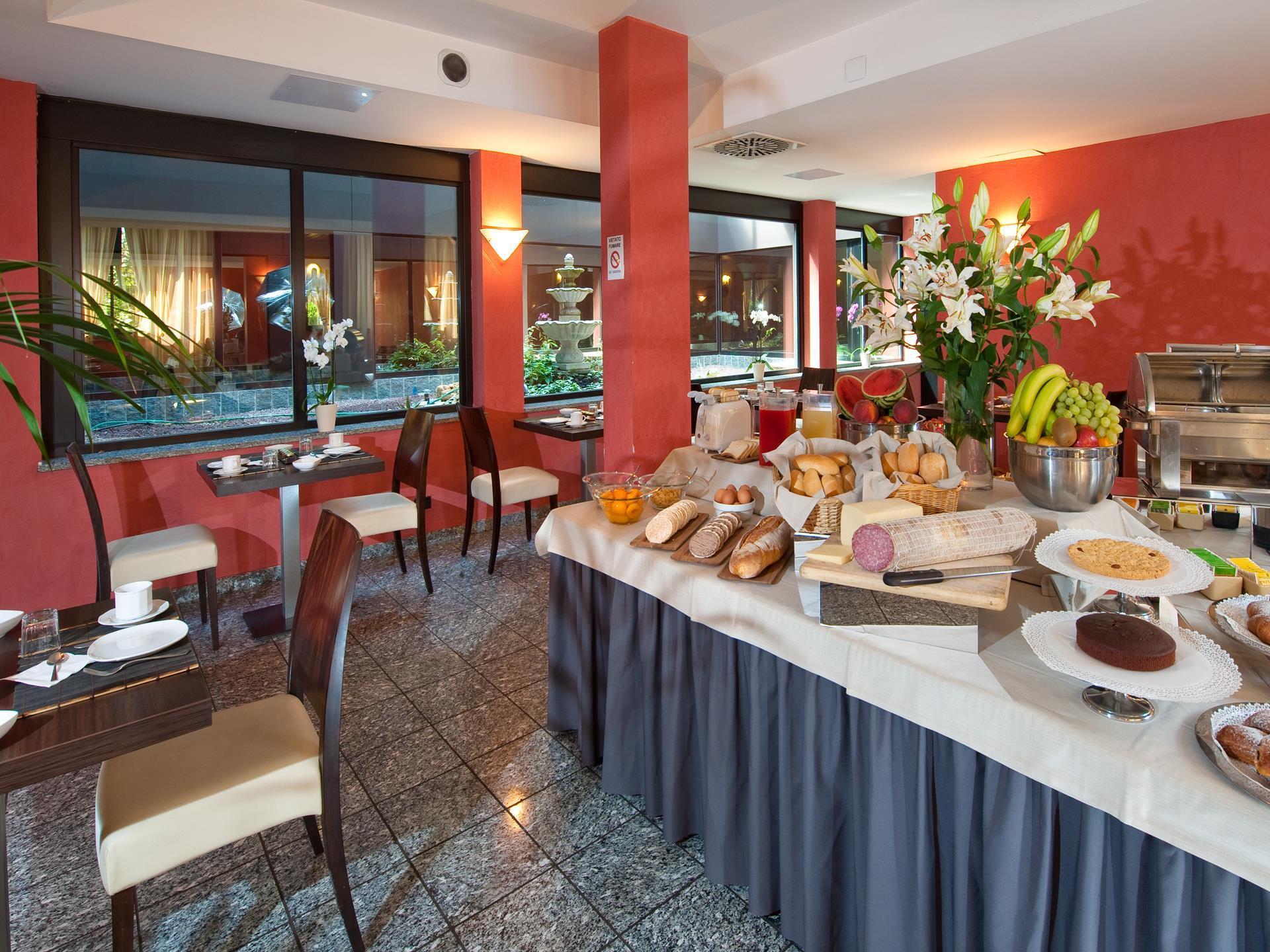 Hotel Comtur Binasco Ngoại thất bức ảnh