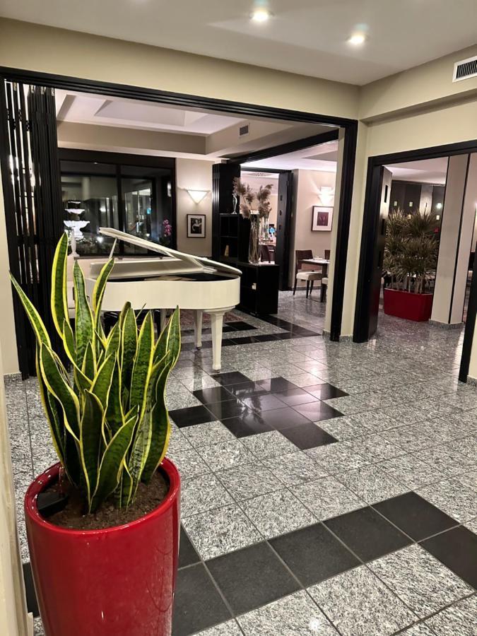 Hotel Comtur Binasco Ngoại thất bức ảnh