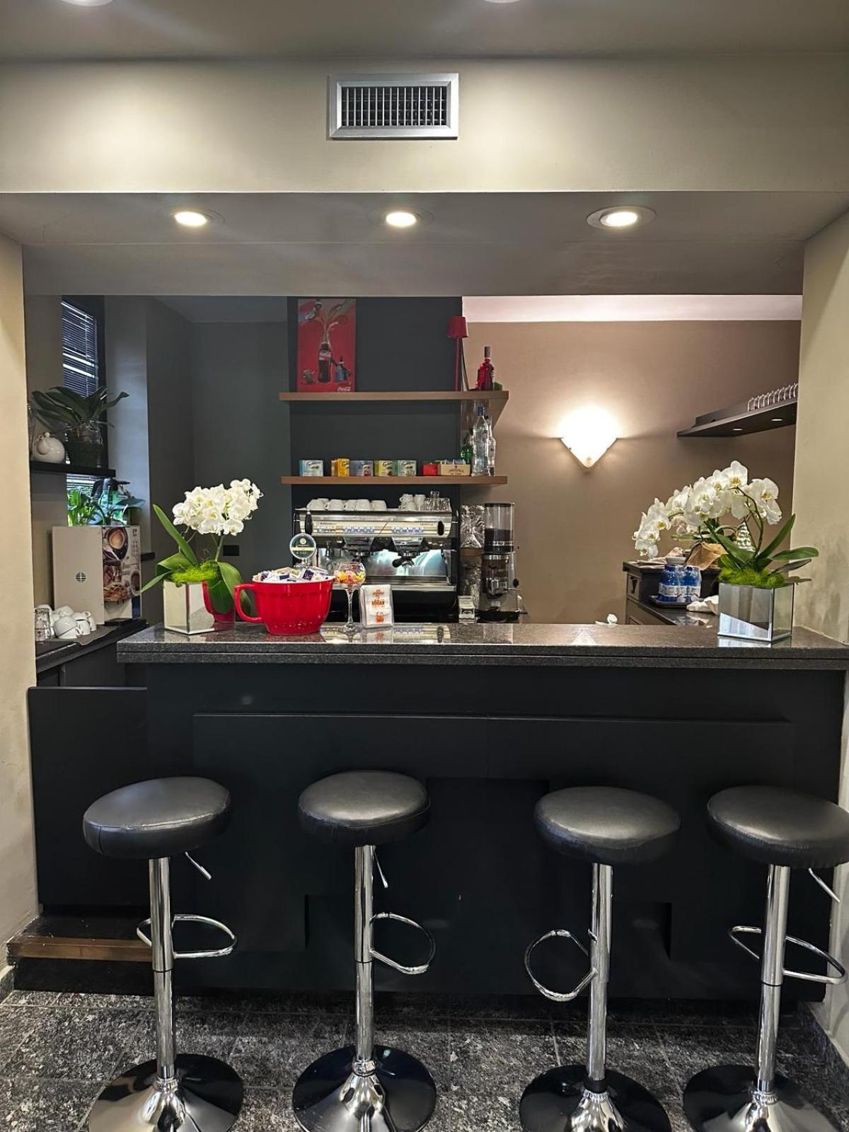 Hotel Comtur Binasco Ngoại thất bức ảnh