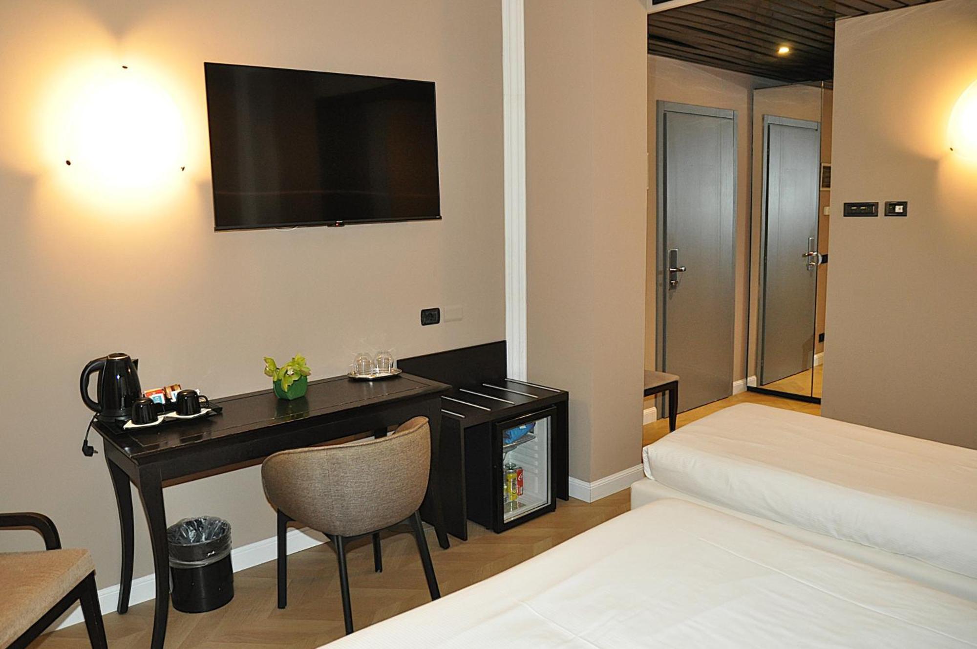 Hotel Comtur Binasco Ngoại thất bức ảnh