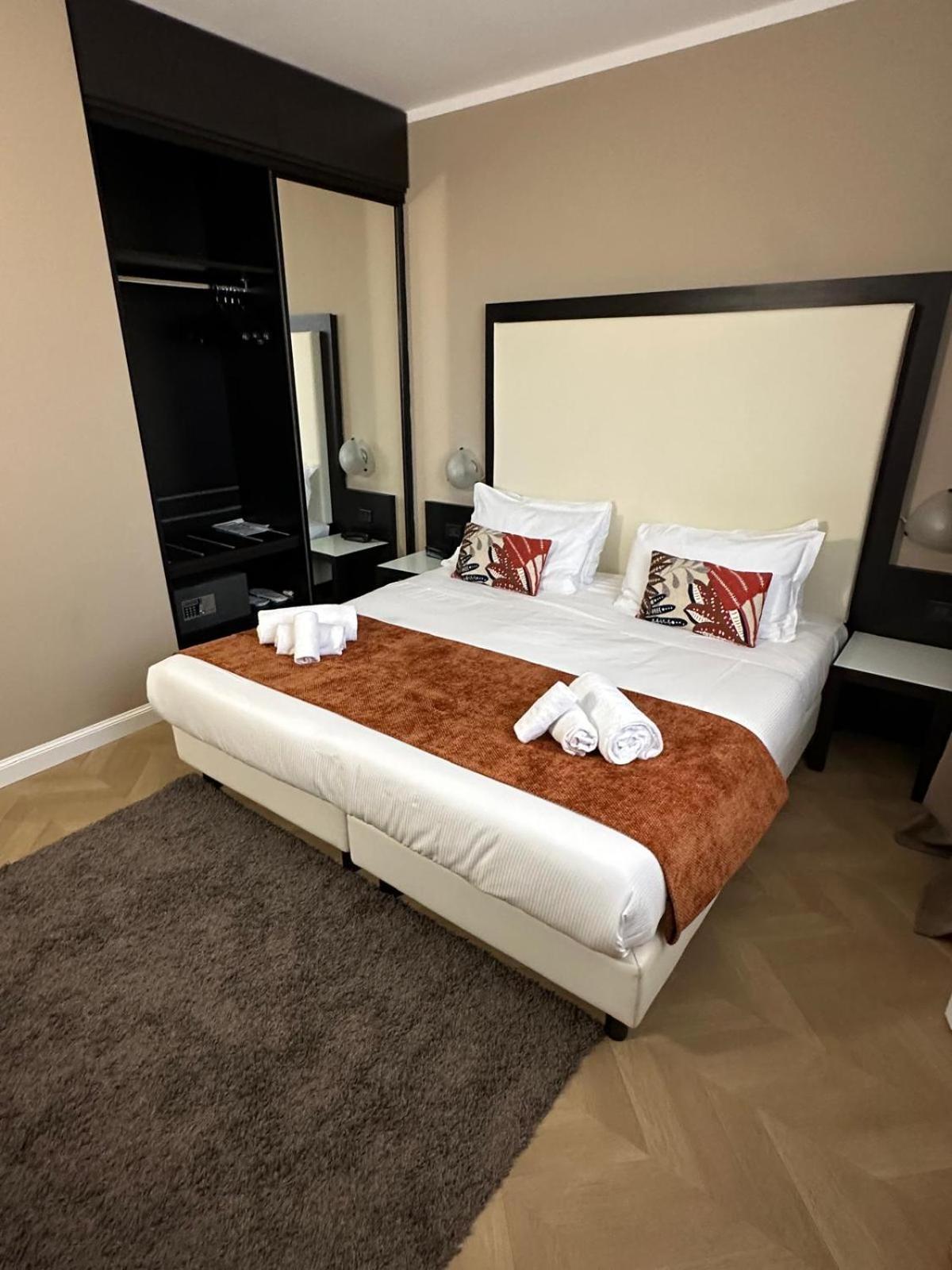 Hotel Comtur Binasco Ngoại thất bức ảnh