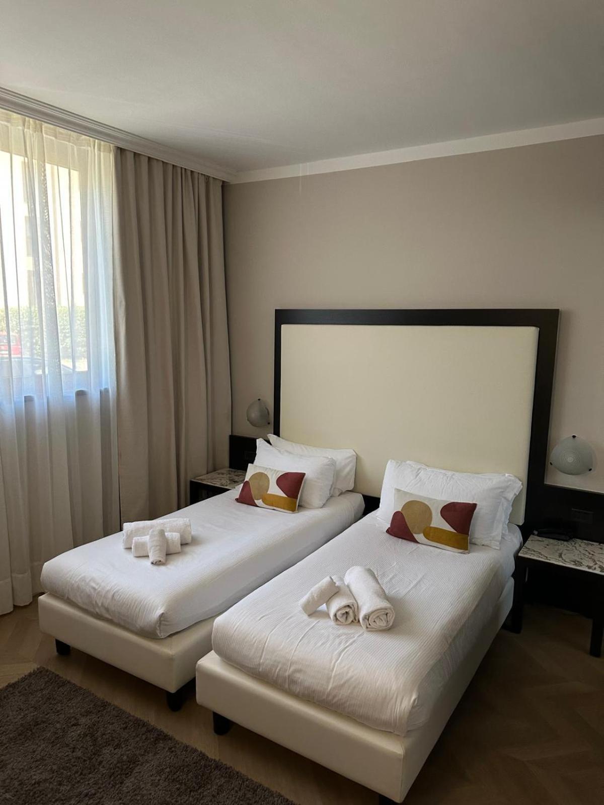 Hotel Comtur Binasco Ngoại thất bức ảnh
