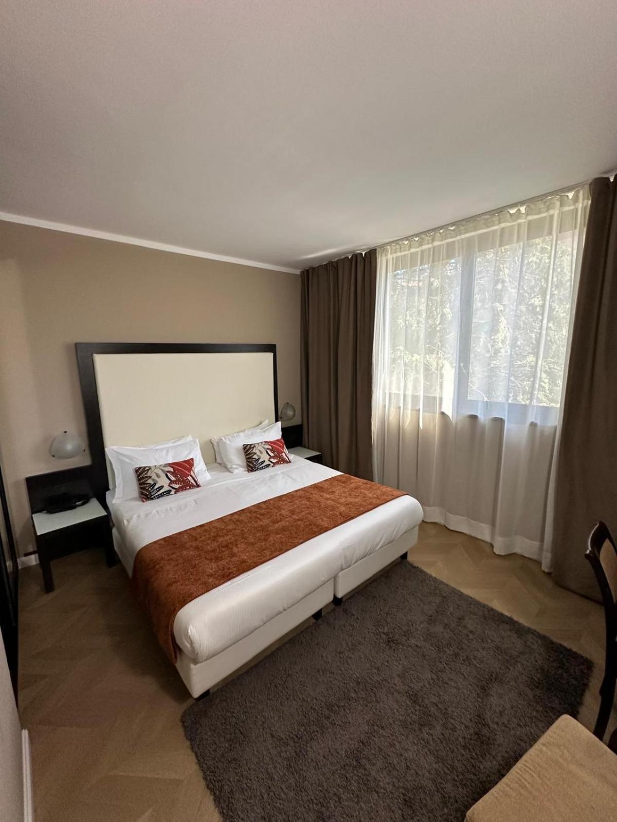 Hotel Comtur Binasco Ngoại thất bức ảnh